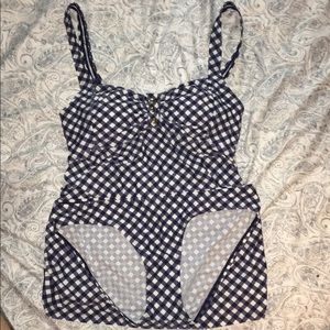 maternity swimsuite